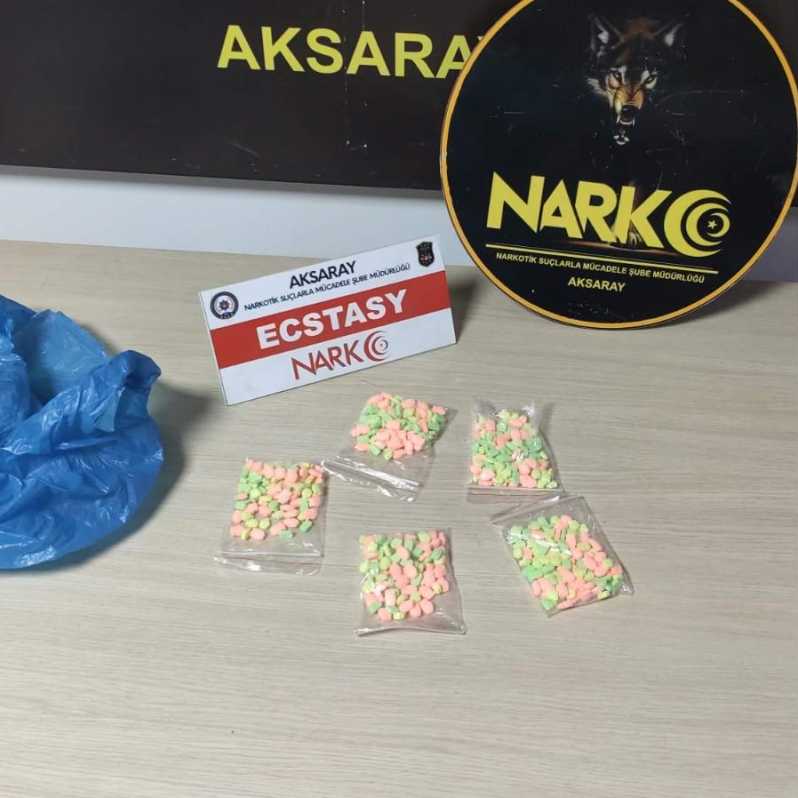 Üzerinden çıkan uyuşturucu sayısı pes dedirtti #1